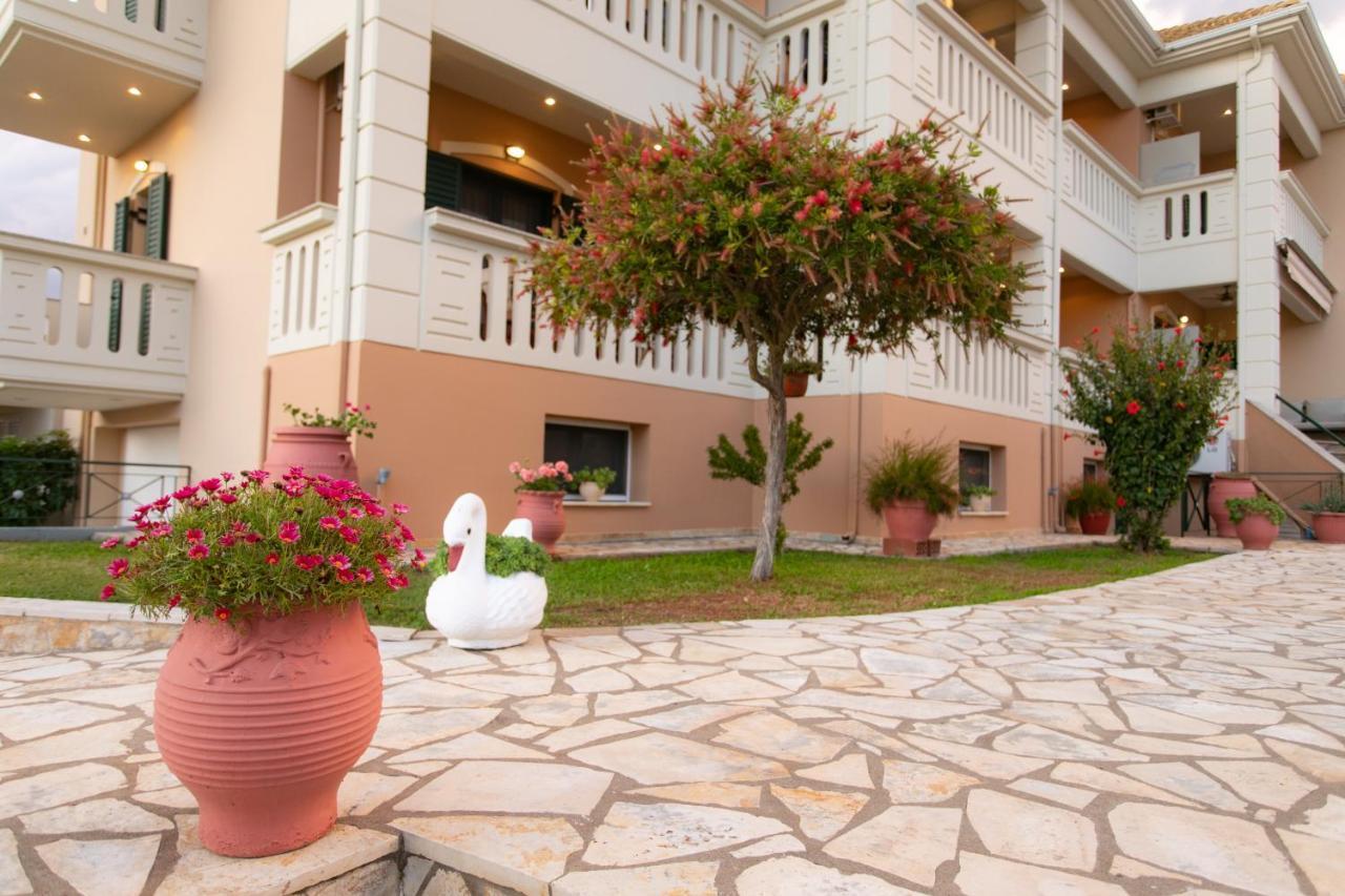Lady Elena Hotel Ammoudia Exteriör bild