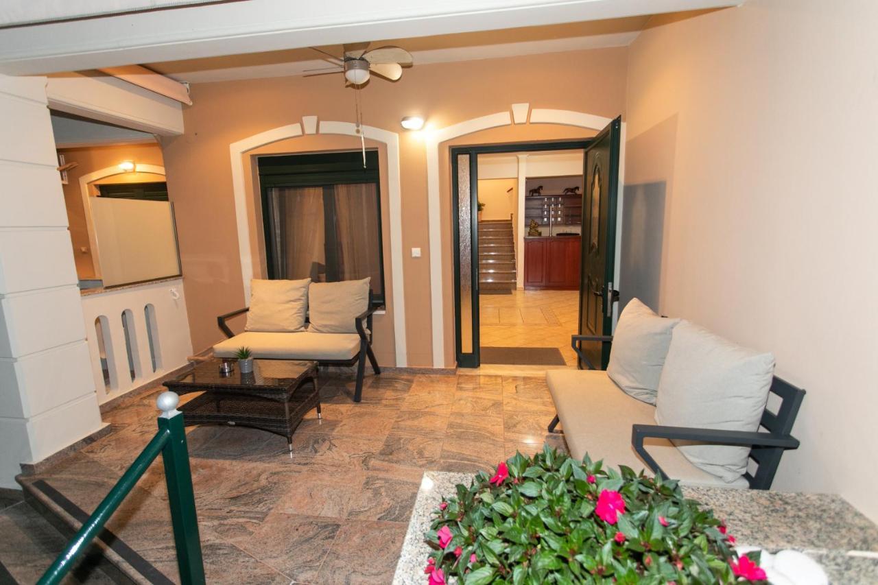 Lady Elena Hotel Ammoudia Exteriör bild